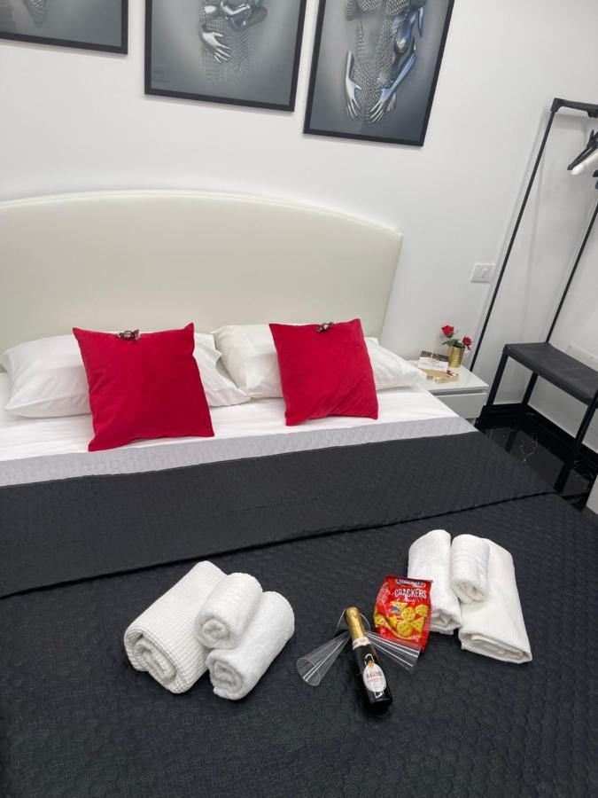 Hotel Lux House Naples Airport Exteriér fotografie