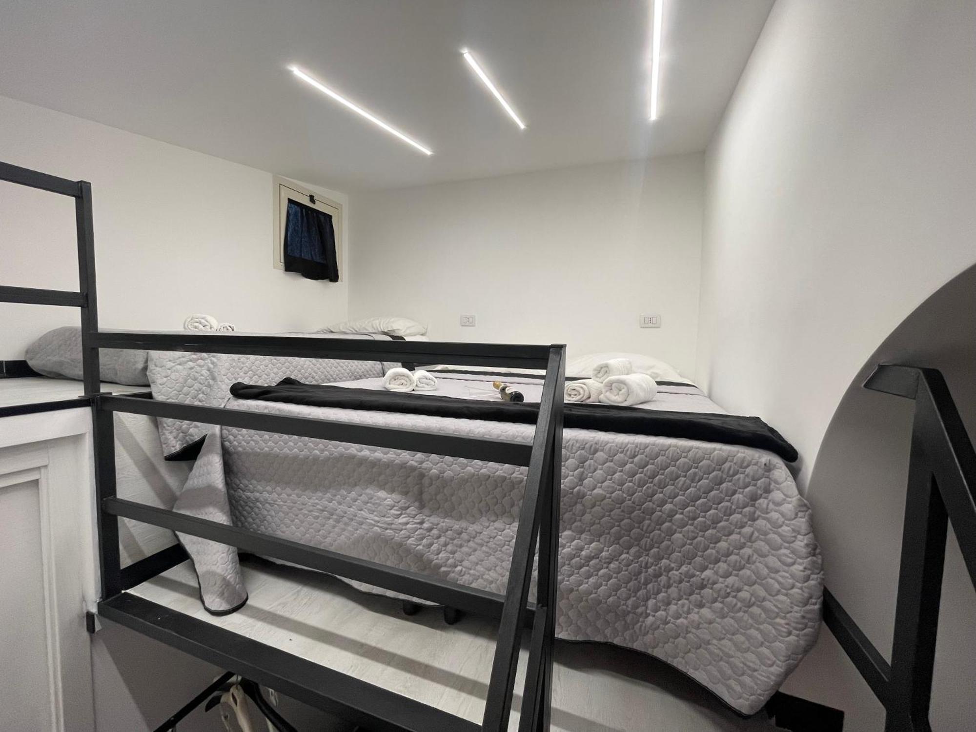 Hotel Lux House Naples Airport Exteriér fotografie